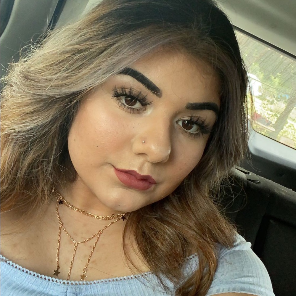 Meet your Posher, Charisma